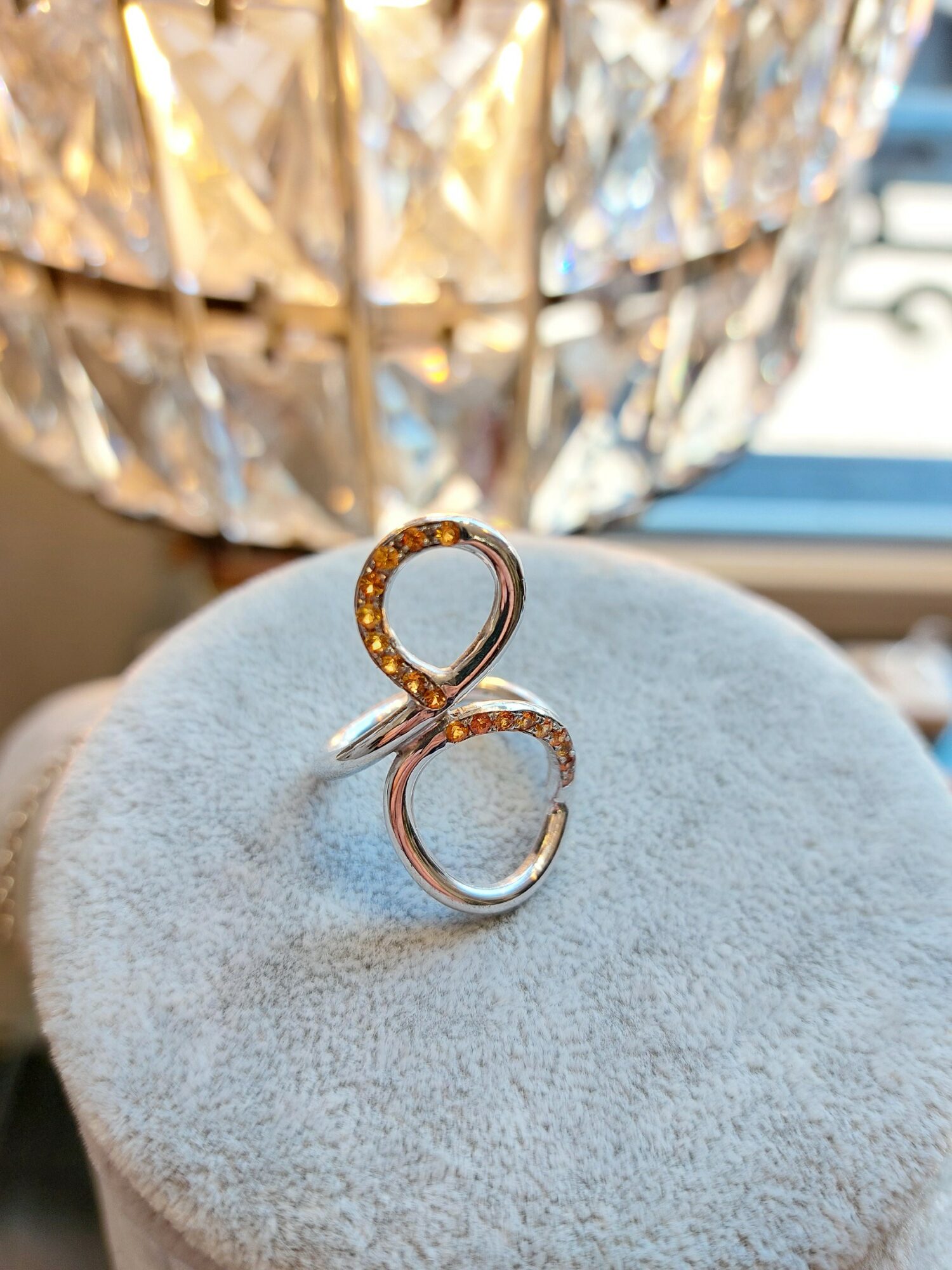 Bague en argent et saphirs oranges Bague en argent et saphirs oranges