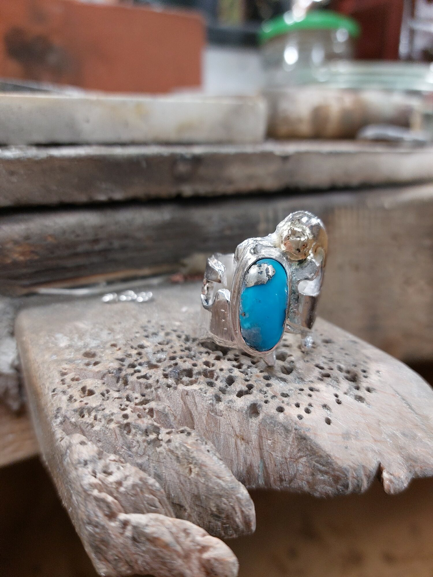 Bague en argent, or et turquoise Bague en argent, or et turquoise